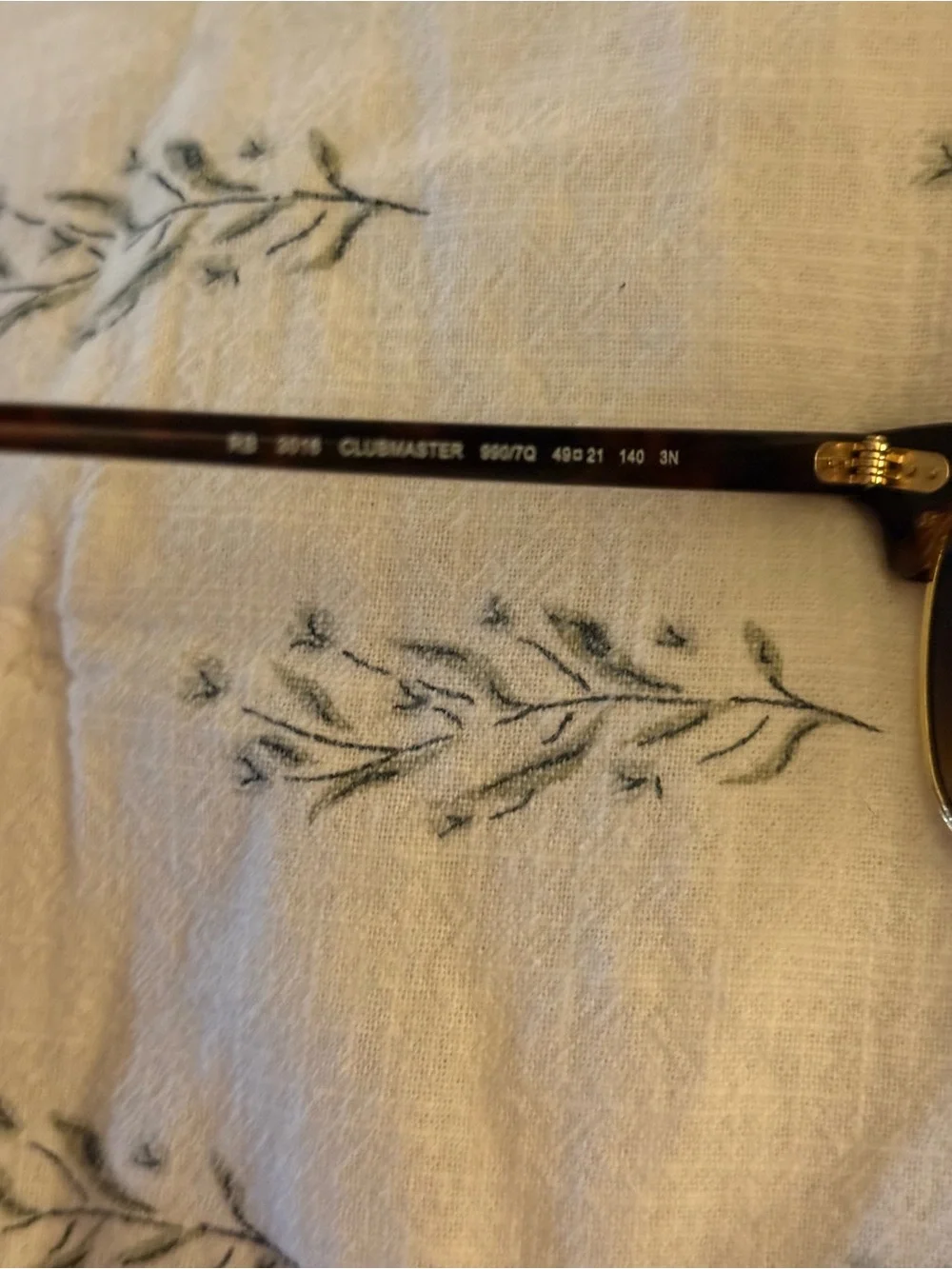Ray-Ban Clubmaster Sunglasses - Tortoise Frame with Blue Mirrored Lenses
